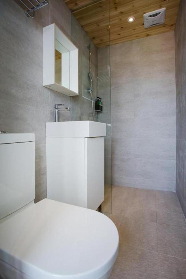 טאיצ'ונג Mini West Hotel מראה חיצוני תמונה