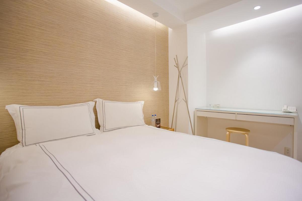 טאיצ'ונג Mini West Hotel מראה חיצוני תמונה