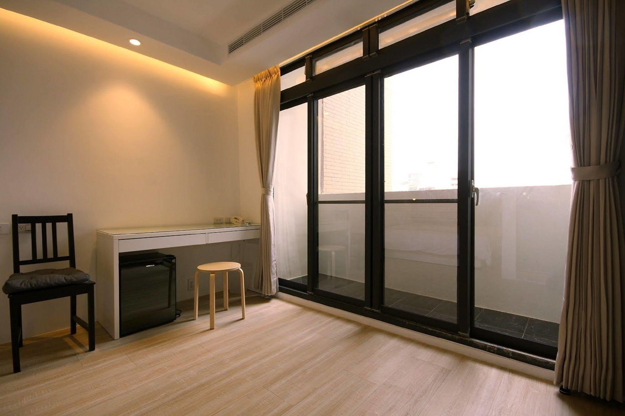 טאיצ'ונג Mini West Hotel מראה חיצוני תמונה